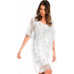 Jedwabna sukienka w kolorze szarym. Szare sukienki damskie Silk Premium, s, bez wzorów, z jedwabiu, z okrągłym kołnierzem, bez rękawów, midi, asymetryczne. W wyprzedaży za 171,95 zł.