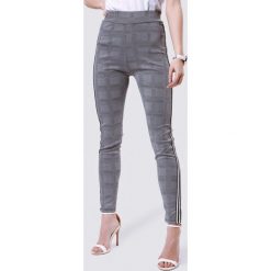 Czarne Legginsy Precipitance. Czarne legginsy damskie marki Born2be, xl, bez wzorów, z dzianiny. Za 49,99 zł.