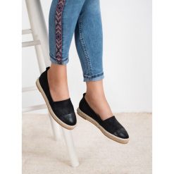 ZAMSZOWE ESPADRYLE. Czerwone baleriny damskie Forever Folie, bez wzorów, z zamszu, bez obcasa. Za 59,90 zł.