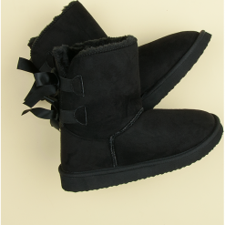 MUKLUKI Z KOKARDKAMI. Czarne buty zimowe damskie marki BELLO STAR. Za 69,00 zł.