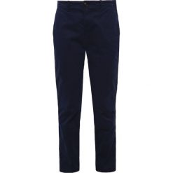 Chinosy damskie: GAP Chinosy true indigo
