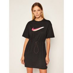 Sukienka letnia NIKE Sportswear CU5172. Czarne sukienki damskie Nike, na lato, m, bez wzorów, bez kołnierzyka, bez rękawów. Za 269,00 zł.