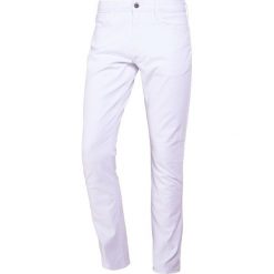 Spodnie męskie: Emporio Armani POCKETS PANT Jeansy Slim Fit bianco ottico
