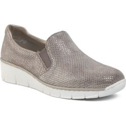 Półbuty RIEKER - 53766-41 Light Grey. Szare półbuty damskie Rieker, z zamszu. Za 239,99 zł.
