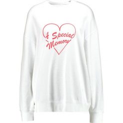 Bluzy damskie: WeSC JACKIE SPECIAL MEMOR Bluza white