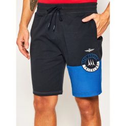 Szorty sportowe Aeronautica Militare 201BE084F397. Niebieskie spodenki sportowe męskie Aeronautica Militare, xxl, bez wzorów, z elastanu, sportowe. W wyprzedaży za 319,00 zł.
