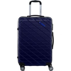 Walizka w kolorze granatowym - 71 l. Niebieskie walizki Pierre Cardin, bez wzorów, z materiału. W wyprzedaży za 209,95 zł.