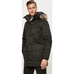 Jack & Jones - Parka. Czerwone płaszcze męskie Jack & Jones, xl, bez wzorów, z poliesteru, krótkie, z kapturem. W wyprzedaży za 699,90 zł.