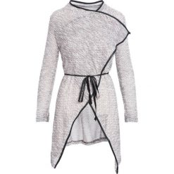 Brązowy Kardigan Ones Inquires. Brązowe kardigany damskie Born2be, xl. Za 39,99 zł.