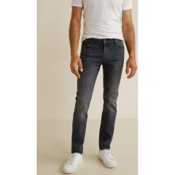 Mango Man - Jeansy Tim5. Szare jeansy męskie Mango Man, bez wzorów. W wyprzedaży za 139,90 zł.