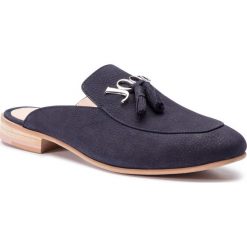 Klapki JOOP! - Aparta 4140004428 Dark Blue 402. Niebieskie klapki damskie JOOP!, bez wzorów, ze skóry, bez obcasa, na obcasie. W wyprzedaży za 369,00 zł.