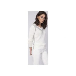 Sweter z głębokim dekoltem, SWE142 ecru/szary MKM. Szare swetry klasyczne damskie marki Mkm swetry, s, z dzianiny, eleganckie, z dekoltem na plecach. Za 113,00 zł.