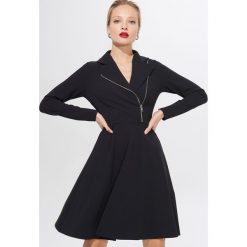 Rozkloszowana midi sukienka - Czarny. Czarne sukienki damskie Mohito, s, bez wzorów, bez kołnierzyka, bez rękawów, midi, rozkloszowane. Za 139,99 zł.