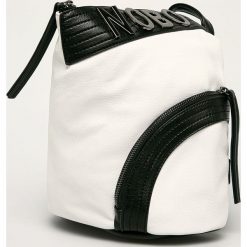 Nobo - Plecak. Białe plecaki damskie Nobo, z aplikacjami, z poliesteru, eleganckie. W wyprzedaży za 129,90 zł.