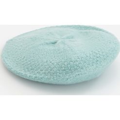 Dzianinowy beret -. Berety damskie Reserved, bez wzorów, z dzianiny. Za 25,99 zł.