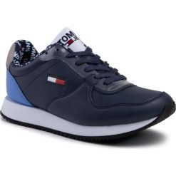 Sneakersy TOMMY JEANS - Wmns Casual Tommy Jeans Sneaker EN0EN00719 Black Iris CBK. Niebieskie półbuty damskie Tommy Jeans, z jeansu. Za 399,00 zł.