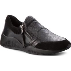 Sneakersy GEOX - D Omaya A D620SA 09D22 C9997 Black. Czarne półbuty damskie Geox, na co dzień, bez wzorów, z zamszu, bez obcasa, na płaskiej podeszwie, bez zapięcia. W wyprzedaży za 339,00 zł.