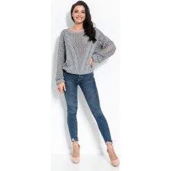 Sweter ażurowy w łódkę. Swetry damskie e-margeritka.pl, na wiosnę, bez wzorów, z bawełny, eleganckie, z długim rękawem, długie, bez kaptura. Za 129,99 zł.