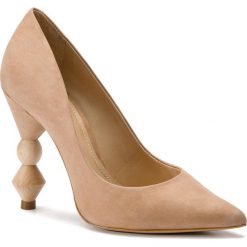 Szpilki SCHUTZ - S 20621 0001 0001 U Honey Beige. Brązowe półbuty damskie Schutz, bez wzorów, ze skóry ekologicznej, eleganckie, bez obcasa, na obcasie, bez zapięcia. Za 679,00 zł.