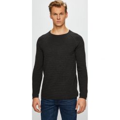 Review - Sweter. Czarne swetry klasyczne męskie marki Review, s, z bawełny, z okrągłym kołnierzem. W wyprzedaży za 79,90 zł.