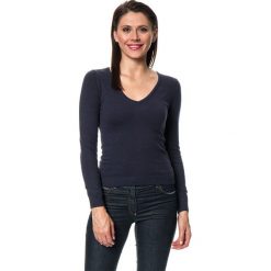 Sweter w kolorze granatowym. Niebieskie swetry klasyczne damskie marki C&Jo i Assuili, z dzianiny. W wyprzedaży za 136,95 zł.