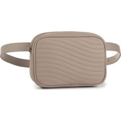 Saszetka nerka FURLA - Swing 1044686 E EAO1 2Q0 Dalia f. Brązowe nerki damskie Furla, bez wzorów, ze skóry, bez dodatków. W wyprzedaży za 549,00 zł.