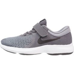 Nike Performance REVOLUTION 4 Obuwie do biegania treningowe dark grey/black/cool grey/white. Szare buty sportowe chłopięce Nike Performance, z materiału. Za 149,00 zł.