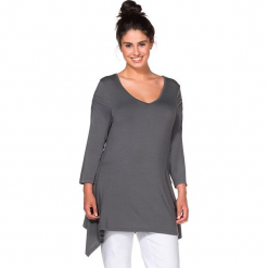 Koszulka w kolorze antracytowym. Szare t-shirty damskie Sheego, z asymetrycznym kołnierzem. W wyprzedaży za 56,95 zł.