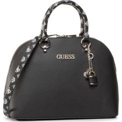 Torebka GUESS - South Bay (VS) HWVS77 52070 BLA. Czarne torebki klasyczne damskie Guess, z aplikacjami, ze skóry ekologicznej, klasyczne, bez dodatków. Za 729,00 zł.