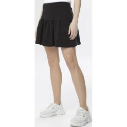 Czarna Spódnica Nasura. Czarne spódniczki damskie Born2be, s, bez wzorów, mini. W wyprzedaży za 44,99 zł.