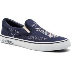 Tenisówki POLO RALPH LAUREN - Thmpsniii 816745829001 Navy. Niebieskie półbuty męskie Polo Ralph Lauren, na co dzień, bez wzorów, z zamszu, bez zapięcia. W wyprzedaży za 269,00 zł.