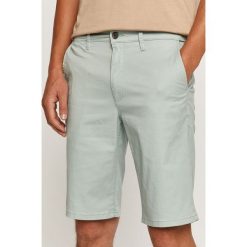 Wrangler - Szorty. Niebieskie spodenki i szorty męskie Wrangler, bez wzorów, z elastanu, casualowe. W wyprzedaży za 199,90 zł.