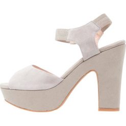 Rzymianki damskie: Shoe The Bear SANDY Sandały na obcasie light grey