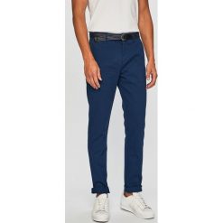 Scotch & Soda - Spodnie 150953. Niebieskie spodnie męskie w paski, z elastanu, casualowe. W wyprzedaży za 269,90 zł.