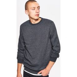 Gładka bluza BASIC - Czarny. Czarne bluzy męskie marki Cropp, s. Za 59,99 zł.
