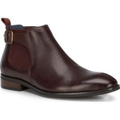 Buty męskie. Czerwone sztyblety męskie Wittchen, ze skóry, ze sprzączką. W wyprzedaży za 259,90 zł.