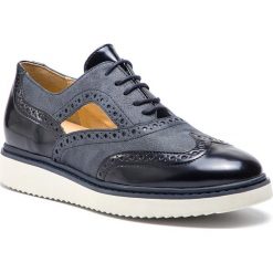 Oxfordy GEOX - D Thymar A D824BA 054PV C4002 Navy. Niebieskie półbuty damskie Geox, bez obcasa, na płaskiej podeszwie, bez zapięcia. W wyprzedaży za 259,00 zł.