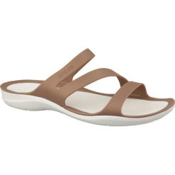 Crocs W Swiftwater Sandals 203998-81F. Pomarańczowe klapki damskie Crocs, bez wzorów, z materiału, bez obcasa. W wyprzedaży za 169,99 zł.