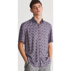 Koszula comfort fit z wiskozy - Brązowy. Pomarańczowe koszule męskie Reserved, xl, bez wzorów, z wiskozy, bez kołnierzyka, bez rękawów. Za 119,99 zł.