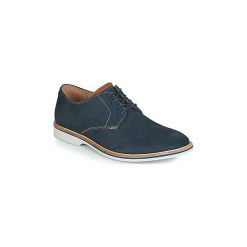 Derby Clarks ATTICUS LACE. Niebieskie półbuty męskie Clarks, bez wzorów, bez zapięcia. Za 479,00 zł.