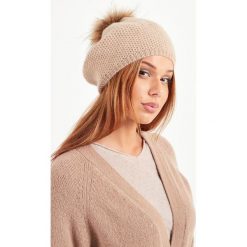CZAPKA MANA WEEKEND MAX MARA. Czapki damskie Weekend Max Mara, bez wzorów. Za 519,00 zł.