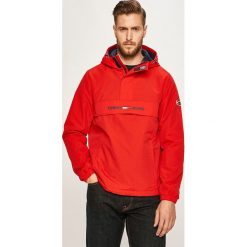 Tommy Jeans - Kurtka. Czarne płaszcze męskie Tommy Jeans, xl, bez wzorów, z poliesteru, krótkie, z kapturem. W wyprzedaży za 559,90 zł.