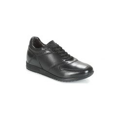 Buty André BARMAN. Czarne trampki męskie Andre, bez wzorów, bez zapięcia. Za 279,20 zł.