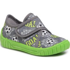 Kapcie SUPERFIT - 1-000279-20 M Grau. Szare sandały chłopięce Superfit, z tworzywa sztucznego, bez zapięcia. Za 89,00 zł.