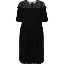Baum und Pferdgarten AAMINA Sukienka letnia black. Czarne sukienki damskie marki Baum und Pferdgarten, na lato, bez wzorów, z wiskozy, bez kołnierzyka, bez rękawów. W wyprzedaży za 767,20 zł.