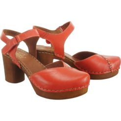 MANITU 910856-4 rot, czółenka damskie. Czółenka damskie Manitu, bez wzorów, ze skóry, bez obcasa, na obcasie. Za 219,90 zł.