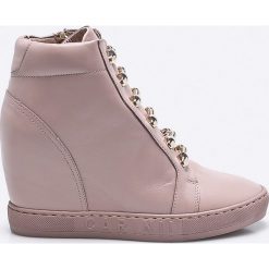 Carinii - Botki by Maja Sablewska. Szare buty zimowe damskie marki Carinii, z gumy, z okrągłym noskiem, na koturnie. Za 499,90 zł.