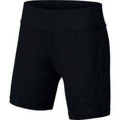 Spodenki Nike Fast Short 7 Inch Graphic W Czarne. Czarne spodenki sportowe damskie Nike, bez wzorów, z materiału, biznesowe, do biegania, dri-fit (nike). Za 89,99 zł.