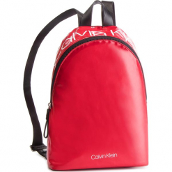 Plecak CALVIN KLEIN - Ck Essentials Backpack K60K604811 640. Czerwone plecaki męskie Calvin Klein, z materiału. Za 349,00 zł.