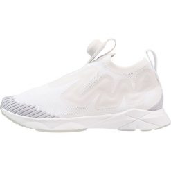 Reebok PUMP SUPREME ULTK Obuwie do biegania treningowe white/cloud grey. Białe buty do biegania damskie Reebok, z materiału. W wyprzedaży za 345,95 zł.